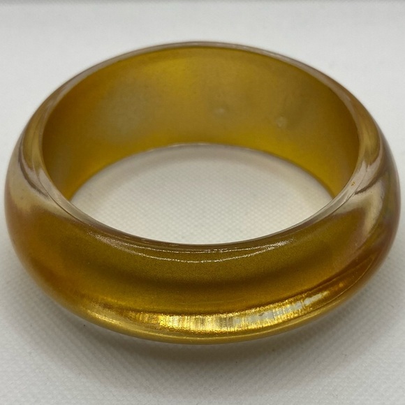 Vintage Lucite Asymmetrical Chunky Bangle Transparent Gold Clear Large Bracelet - Picture 5 of 16